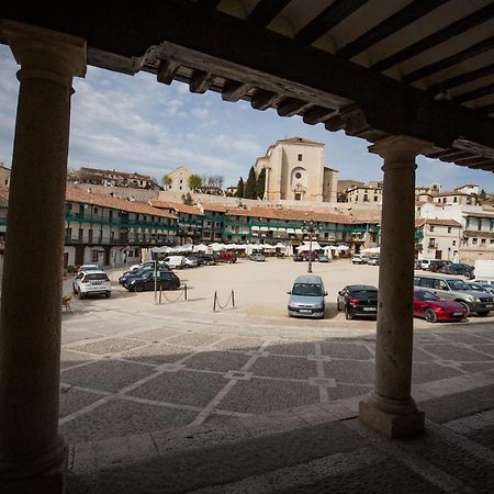 La Casa De Los Soportales Chinchon Exterior photo